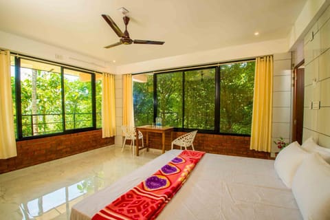 NUTMEG COUNTY THABORE Farm Stay in Kerala