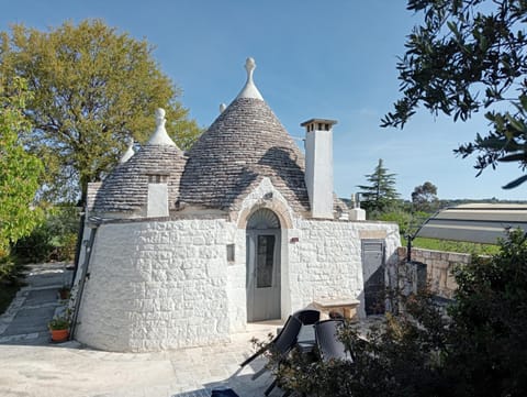 Trulli Manuela (il fragno) House in Province of Taranto