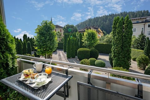 Day, View (from property/room), Balcony/Terrace, Continental breakfast