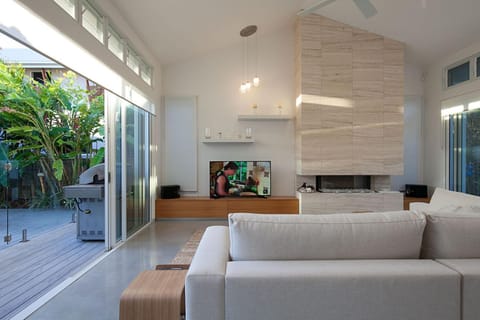 White Sands Beach House House in Marcoola
