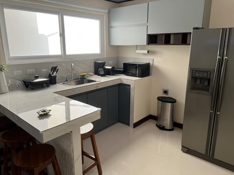 Fully equipped and furnished apartment and office Condo in Alajuela