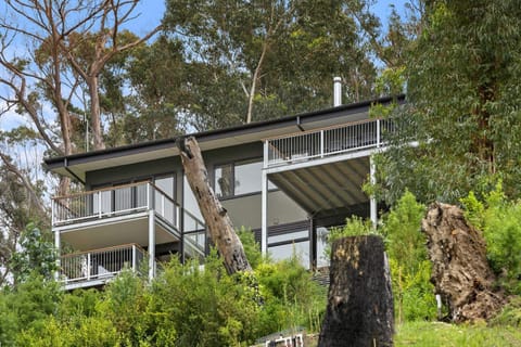 Birdsong House in Wye River