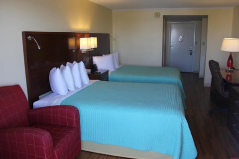 Seaside Inn & Suites Hotel in Fenwick Island