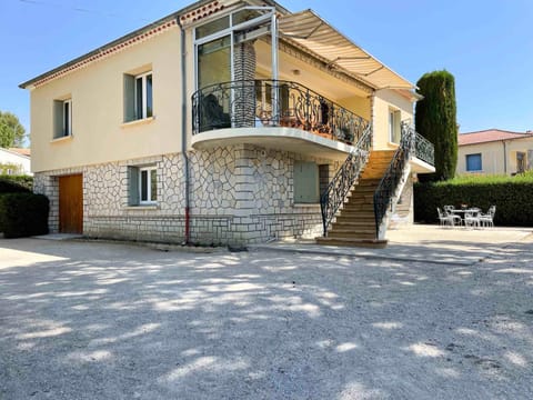 Facade/entrance, Garden