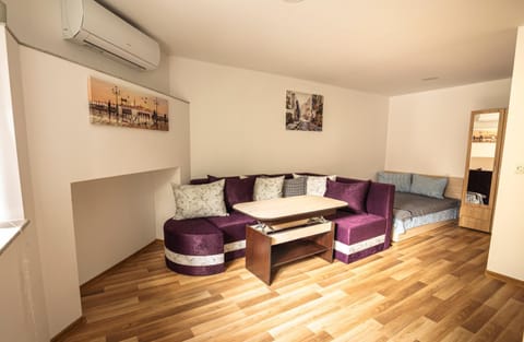 Apartment Cozy Home 3 Condo in Ruse