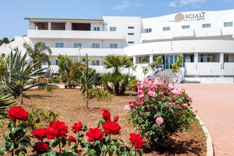 Facade/entrance, Garden, Garden view