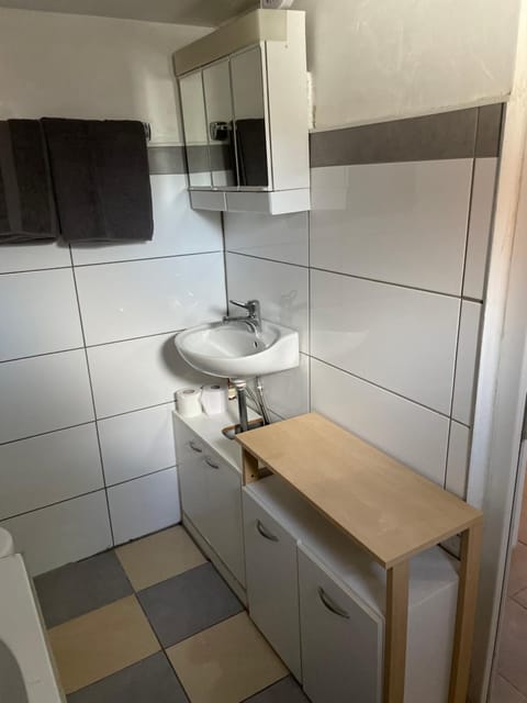 Monteurzimmer für 2 Person - Nähe DO-Flughafen Apartment in Dortmund