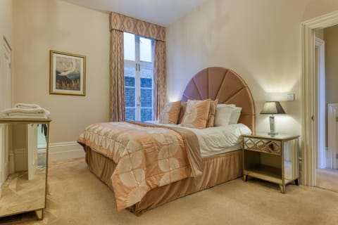 The Regency - Sea views and a modern art deco style interior Apartment in Ramsgate