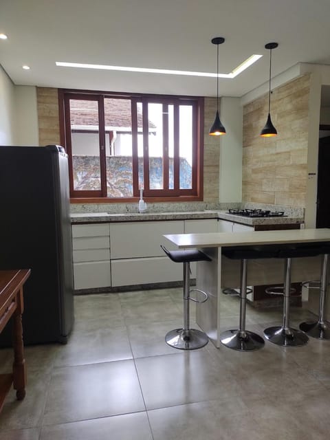 Kitchen or kitchenette, Dining area, stove