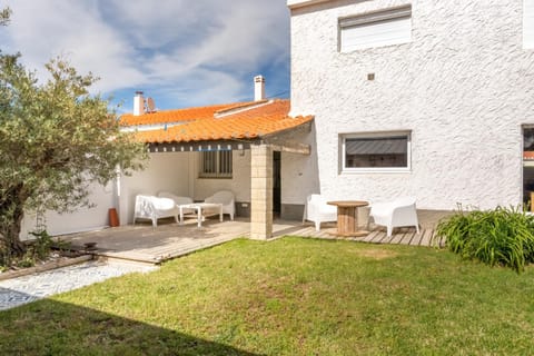 Patio, Garden, Garden view