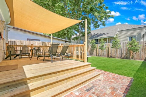 Renovated Historic 4BR House Near Magazine St & Uptown Apartment in New Orleans