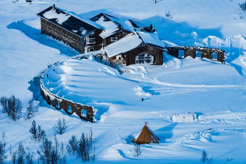 Property building, Winter