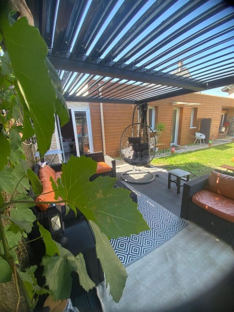 Atelier chaleureux 40m2 - Jacuzzi - proche CDG Parc des expo Apartment in Île-de-France