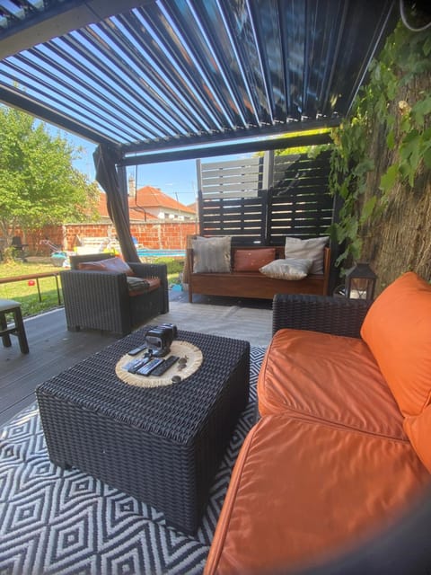 Atelier chaleureux 40m2 - Jacuzzi - proche CDG Parc des expo Apartment in Île-de-France