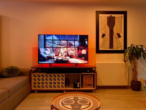 Atelier chaleureux 40m2 - Jacuzzi - proche CDG Parc des expo Apartment in Île-de-France