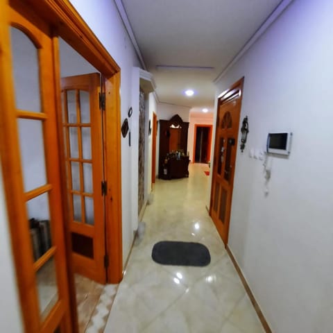 GRAND APPARTEMENT Au calme, ORAN -ALGERIE Condominio in Oran
