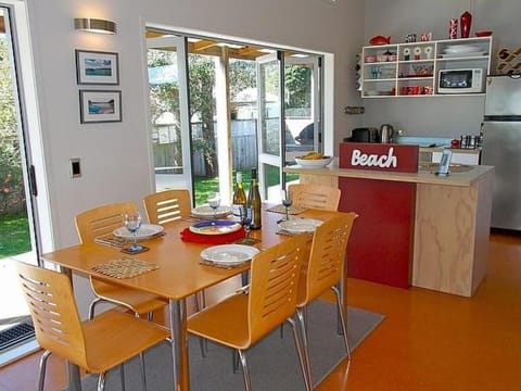 Great Escape - Whangamata Holiday Home House in Whangamatā