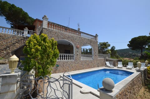 Villa Rosa 10 Personas Montbarbat Costa Brava House in Selva