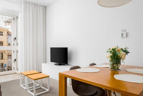 Suites Del Pintor Apartment hotel in Malaga