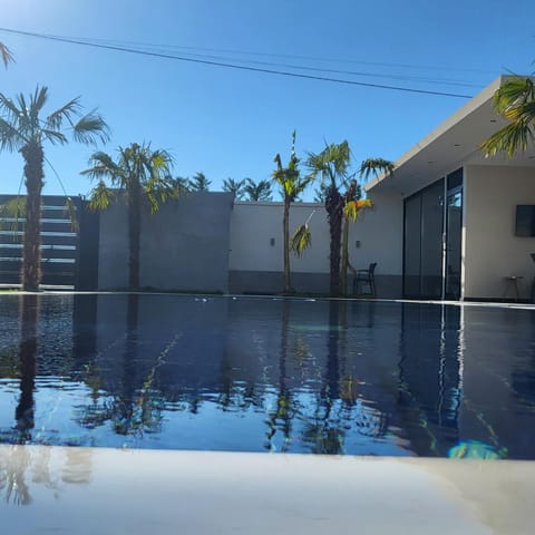 Property building, Day, Pool view, Swimming pool