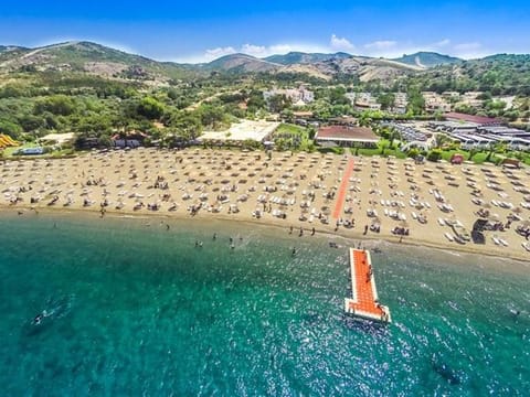 Hanedan Beach Hotel Resort in İzmir Province