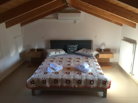 Sofita attic Apartment in Lefkada