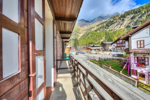 Balcony/Terrace, Balcony/Terrace