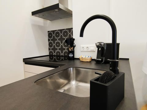 Coffee/tea facilities, Kitchen or kitchenette