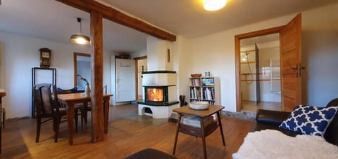 Living room, Seating area, Dining area, flat iron