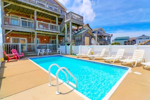 7076 JMJ Seascape Oceanfront Pool Hot Tub Haus in Nags Head