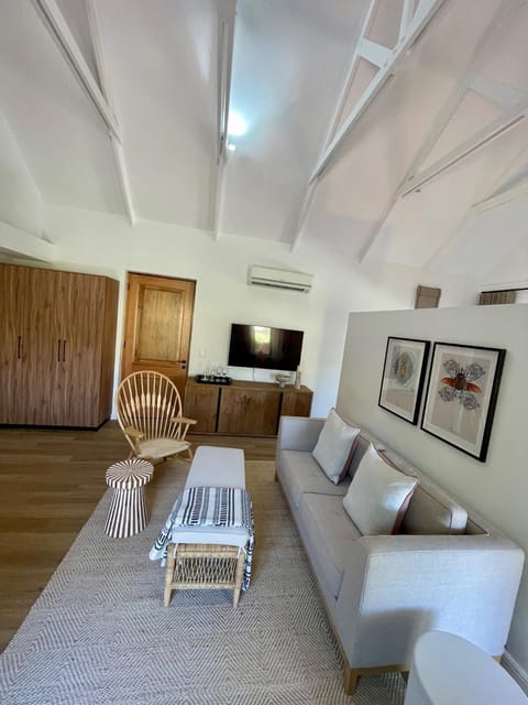 The Haskell Accommodation Collection Farm Stay in Stellenbosch