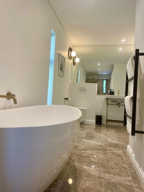 Bathroom, Bath