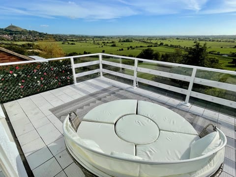 Natural landscape, View (from property/room), Balcony/Terrace, Seating area
