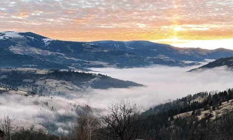 Nearby landmark, Natural landscape, Mountain view