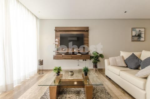 Spacious 2 Bedroom Apt In Villa Morra Apartment in Asunción