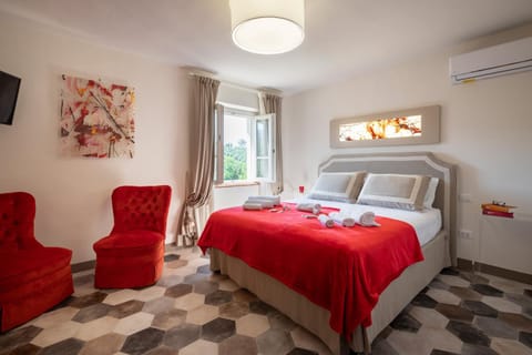 Bed, TV and multimedia, Photo of the whole room, Bedroom, hair dryier, heating, internet, pet friendly, pet friendly, towels, wardrobe, air conditioner