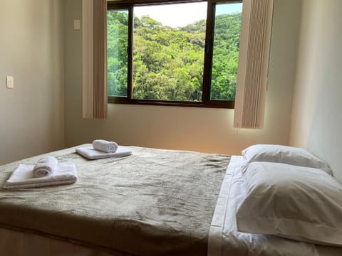 Bed, Natural landscape, Photo of the whole room, Bedroom, towels