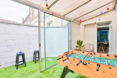 Game Room, Garden