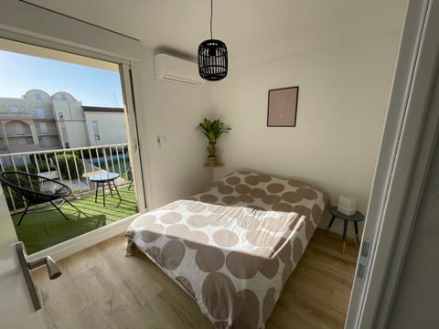 Bed, Balcony/Terrace, Photo of the whole room