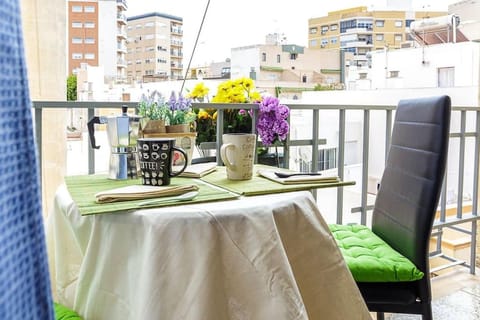 Balcony/Terrace, City view, Street view