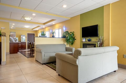 Quality Inn & Suites Glenmont - Albany South Hotel in Albany
