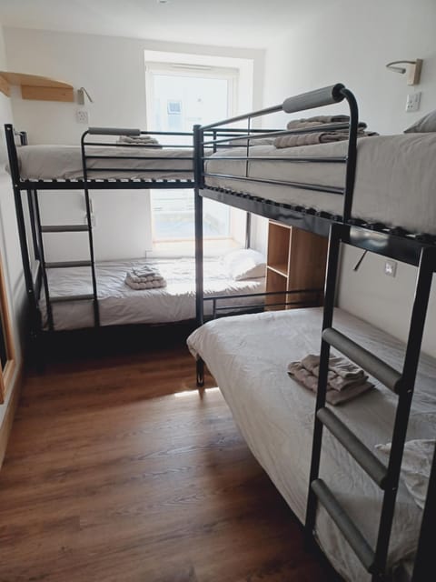 bunk bed