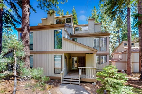 All-Season Getaway Condo in Tahoe Vista