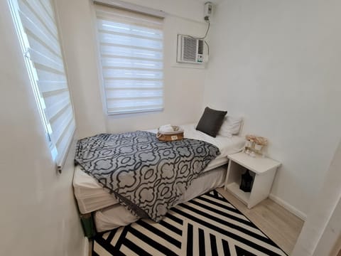 Mc Residence 6 w/ Netflix,100Mbps wifi&hot shower Apartment in Davao Region