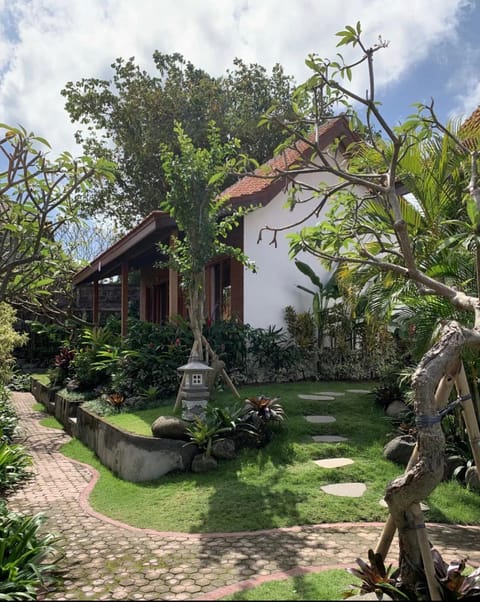 Jinar Guest House Bed and Breakfast in North Kuta