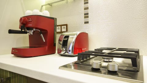 Coffee/tea facilities, Kitchen or kitchenette, Food, Drinks