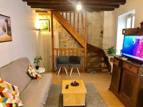 Communal lounge/ TV room, TV and multimedia, Living room