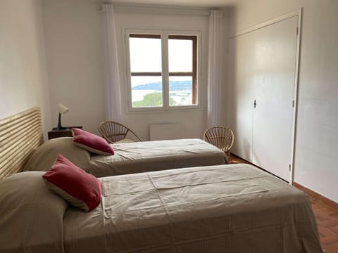 Charmante villa vue mer calme au Lavandou - FR-1-308-145 House in Le Lavandou