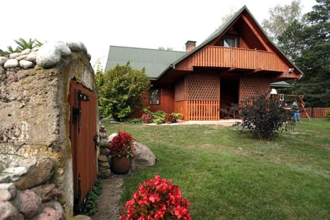 Property building, Facade/entrance, Garden