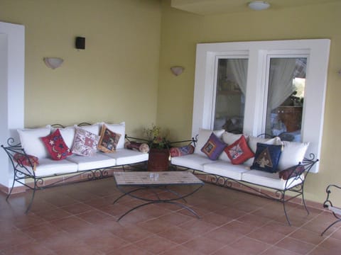 Patio, Seating area